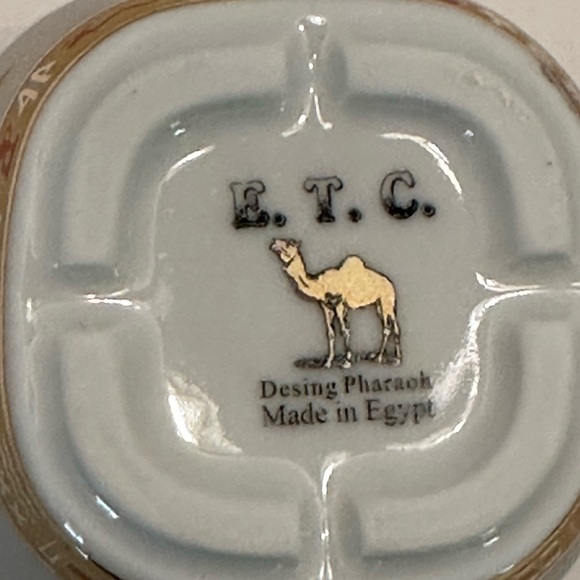 ETC Desing Pharaoh Coffee Mug White and Gold Made in Egypt - Picture 4 of 5